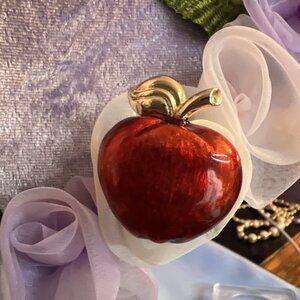 Vintage Gold Tone RED APPLE Brooch W/Green Leaf & ‎ 1 1/2”pre-owned